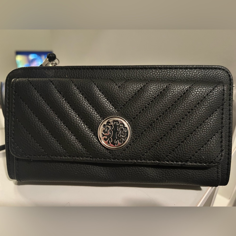 Elegant Black Quilted Women's Bag
